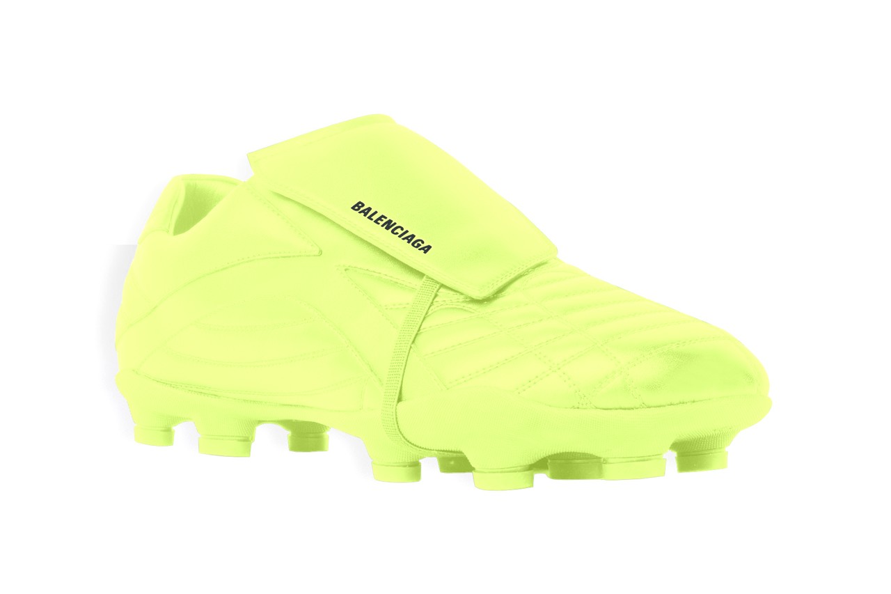 Sepatu Bola Ini Sekaligus Jadi Sneakers